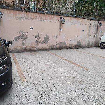 A Casa Di Laura Apartment Naples Luaran gambar