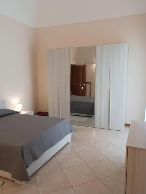 A Casa Di Laura Apartment Naples Luaran gambar