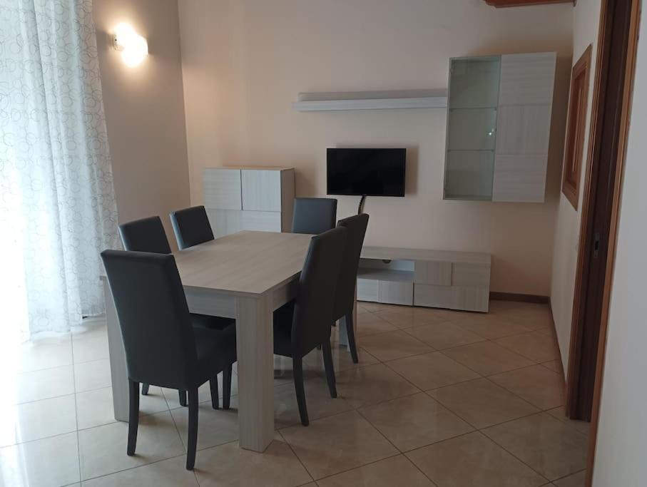 A Casa Di Laura Apartment Naples Luaran gambar