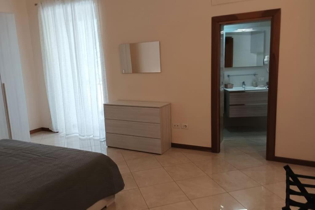 A Casa Di Laura Apartment Naples Luaran gambar